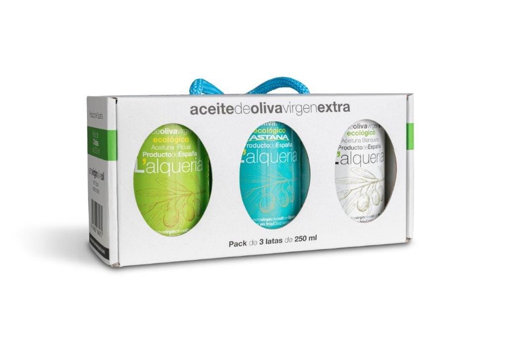 Organic extra virgin olive oil : Pack of 3 tins 250 ml Organic extra virgin olive oil in a pack of 3 cans of 250 ml, with intense nuances and a balanced profile.